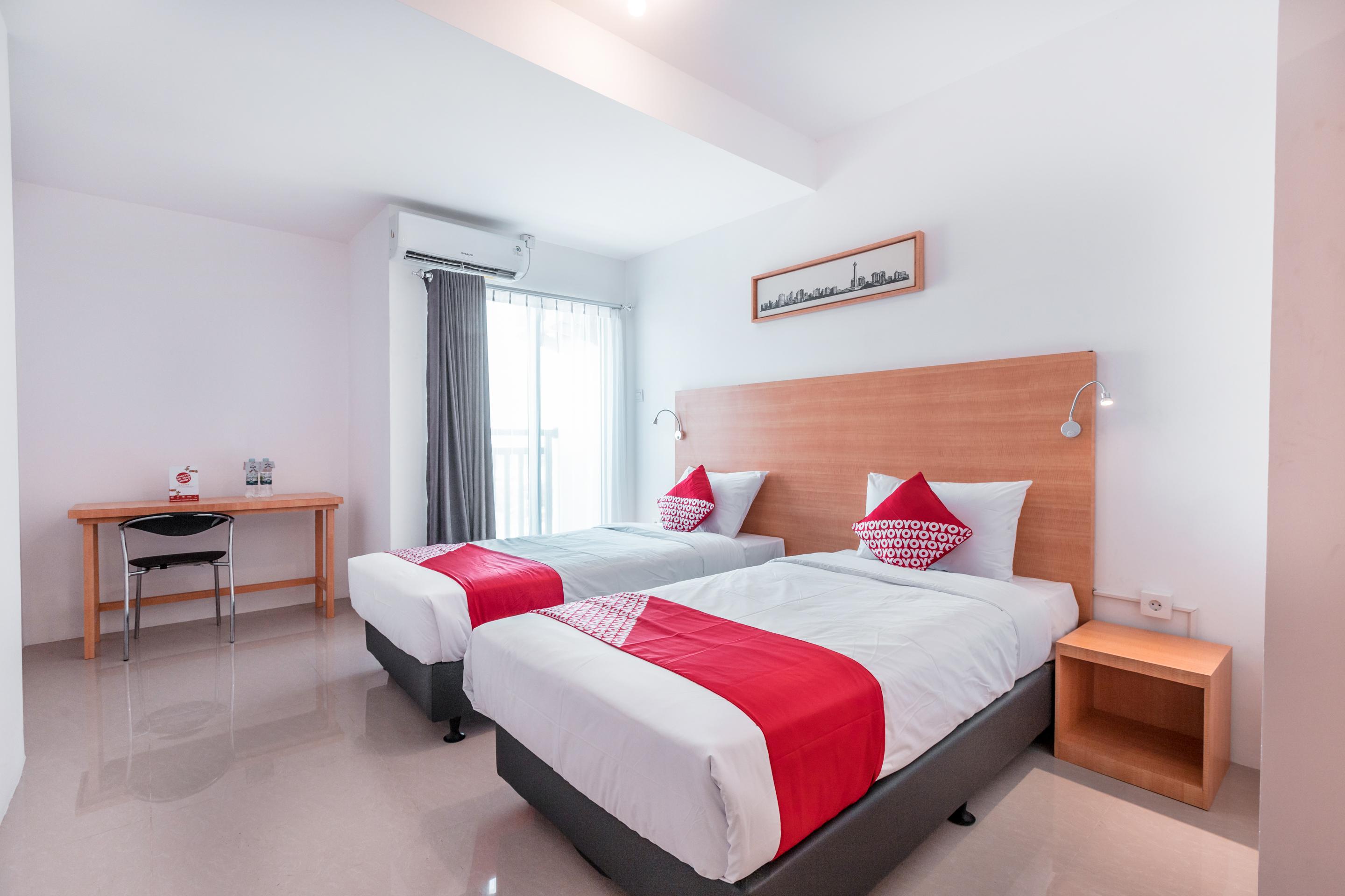 Hotel Oyo Flagship 766 Prima Orchard Bekasi Esterno foto